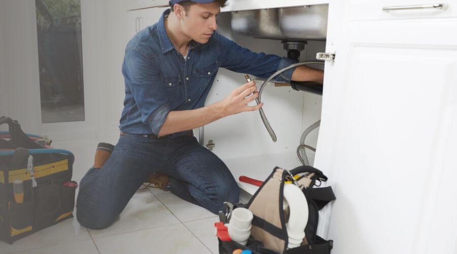 Professional water heater repair in Ozona, TX